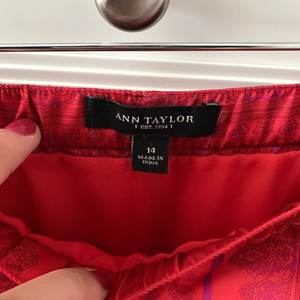 ⚡️NWOT⚡️ Ann Taylor skirt size 14 - Picture 2 of 3